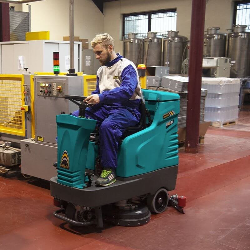 Compact Ride On Scrubber Dryer