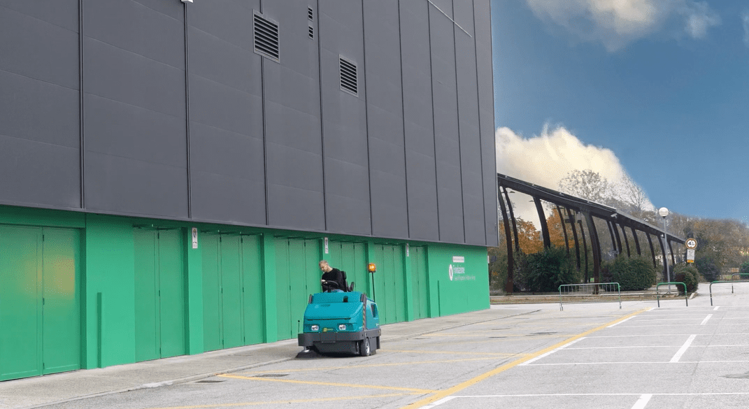 Magnum Sweeper Cleaning Car Park